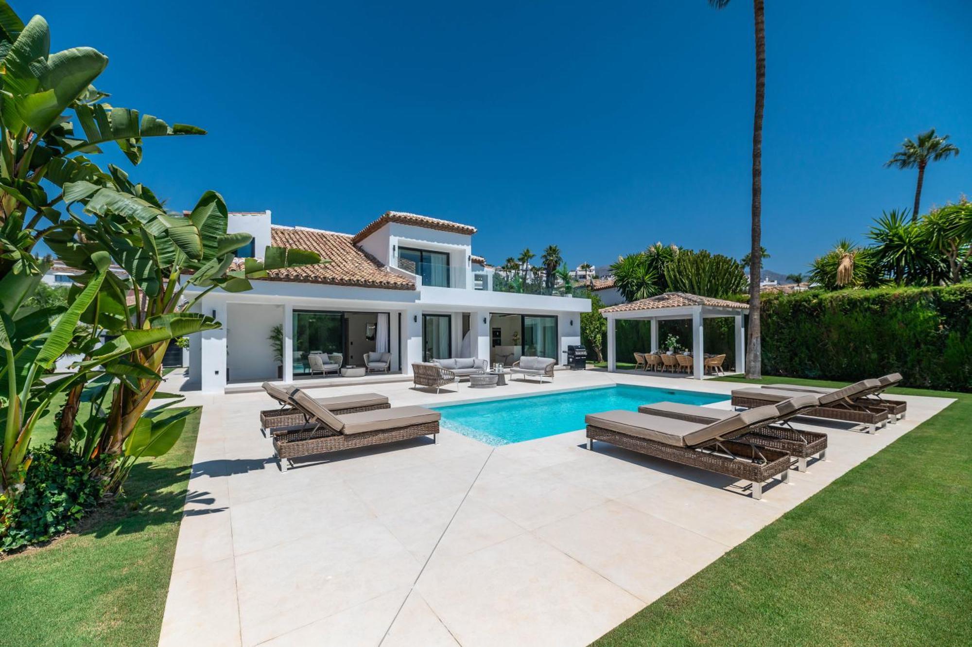 Vacation I Miraluna, Private Gated Community, Walkable To Golf Courses, Private Pool, Refurbished In 2024