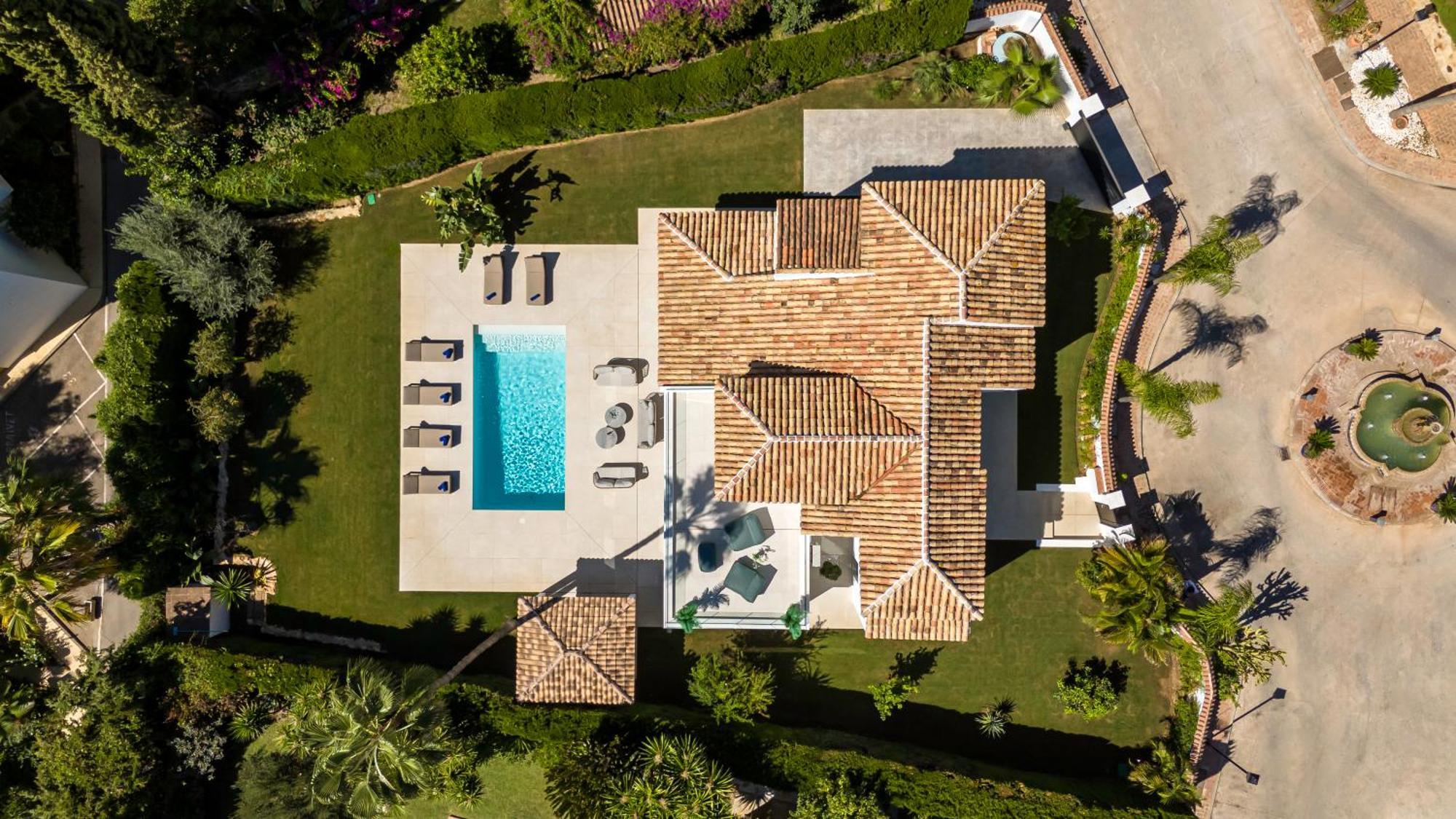 Vacation I Miraluna, Private Gated Community, Walkable To Golf Courses, Private Pool, Refurbished In 2024 * Marbella